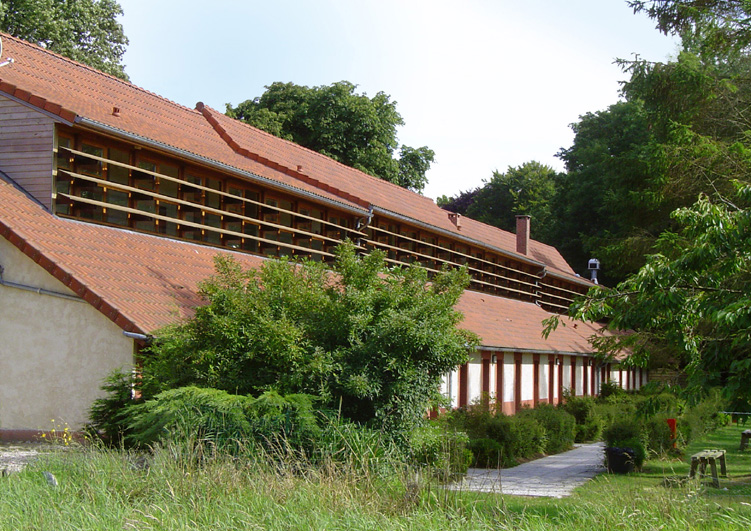 Ecuries du château du Broutel